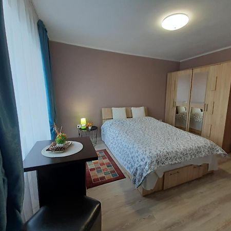 Studio Ultracentral Cu Balcon Onesti Εξωτερικό φωτογραφία