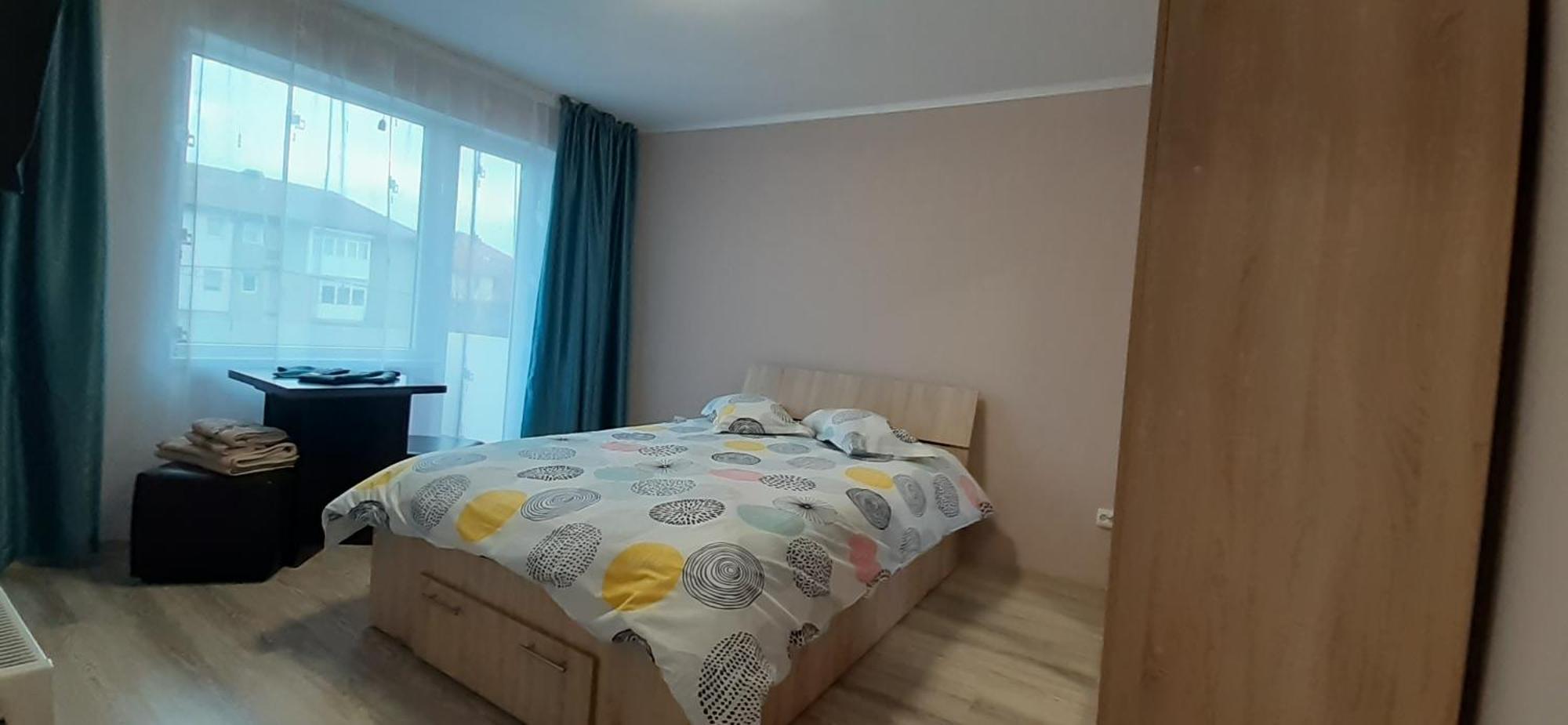 Studio Ultracentral Cu Balcon Onesti Εξωτερικό φωτογραφία